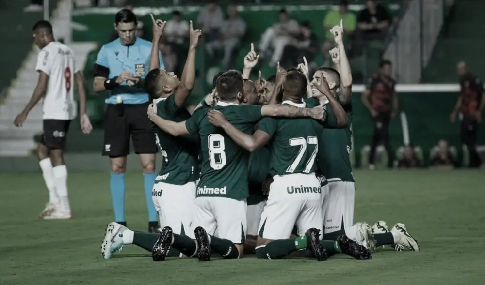 Goiás vence Ituano e dorme na liderança da Série B