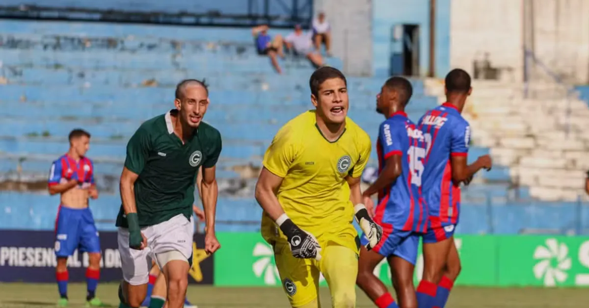 Goiás Garante Vitória Dramática na Copinha com Golaço do Goleiro Murillo